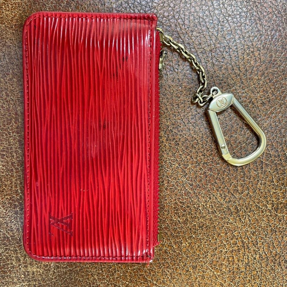Louis Vuitton Scarlet Textured Key Holder